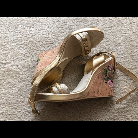 Coach Sandals - Picture 3 of 3